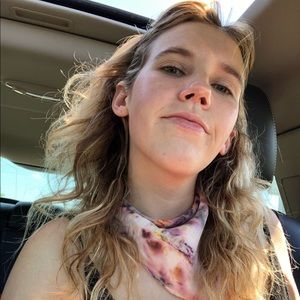 Meet your Posher, Liz